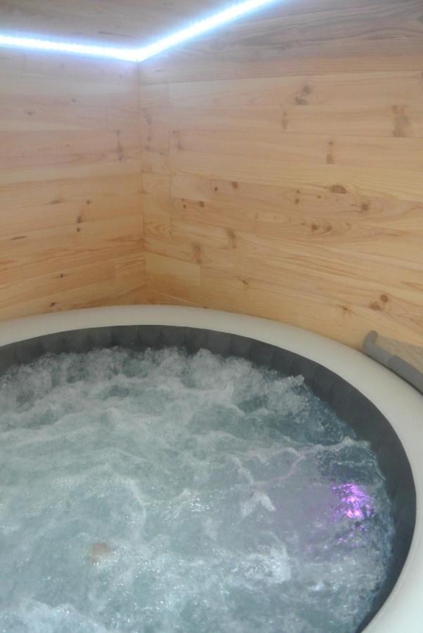 Buisson Gite Du Serre De Boudre Climatise, Spa Permanent מראה חיצוני תמונה